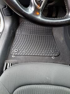 Dywanik kierowcy gumowy czarny do: Audi A4 B8 2007-2015 Zdjęcie produktu od klienta nr 2