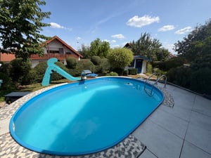 MOVA Handler V10 Kabelloser Poolsauger, 4.200 L/h Saugleistung, 60 Min Laufzeit, Transparenter Saugkopf, 1,8 m Teleskopgriff Kunden-Foto 2