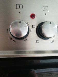 Exquisit ECM 6-4 BZ Elektro-Standherd | Glaskeramik | 4 Kochstellen | Bräter-u. Zweikreiszone | Grill | Umluft | Inox Kunden-Foto 2