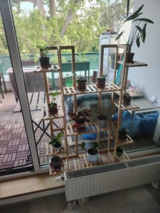 WISFOR Blumentreppe Bambus Blumenständer mit 4 Ablagen Holzregal Blumenregal Blumentopf Ständer Deko Garten Balkon Kunden-Foto 2
