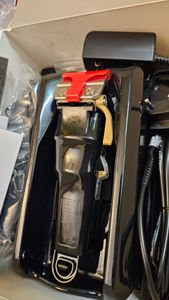 Wahl Cordless Magic Clip - Burgund - 0,8 mm - 2,5 mm - 4 cm - Stahl - DC (08148-2316H) Fotografia od zákazníka č. 1