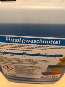 4 x 5 L Flüssigwaschmittel Konzentrat orange Universal Color GRATIS Ausgießer Kunden-Foto 2