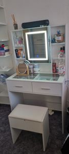 Madadic table avec miroir et LED coiffeuse avec 2 tiroirs 80 cm x 40 cm x 130 cm ， blanc Photo du client 1