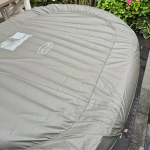 Bestway® LAY-Z-SPA® Spa Helsinki AirJet™ 180 x 66 cm, rond Photo du client 6