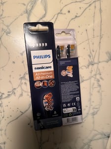 Philips A3 Premium All-in-One HX9094/11 4x Schwarze Bürstenköpfe für Schallzahnbürste, 4 Stück(e), Schwarz, 3 Monat( e), Medium, Panasonic, 2 Series Plaque Control, 2 Series Plaque Defense, Series 2100, 3 Series, DiamondClean,... Kunden-Foto 2