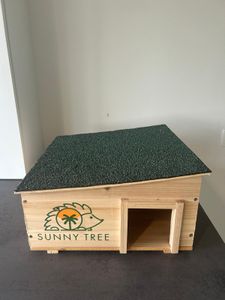 Sunny Tree Igeltuin, waterdichte houten beschutingsplaats voor egels, met bodem en ingangstunnel, voederhuis voor buiten Klantenfoto 1