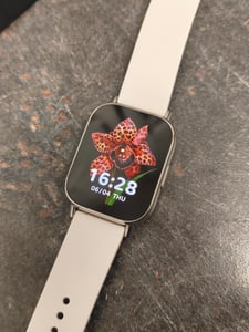 Xiaomi Redmi Watch 5 Lite Gold, Smartwatch, 1,96″ Display, Bluetooth‑Anrufe, 5 ATM Kunden-Foto 6