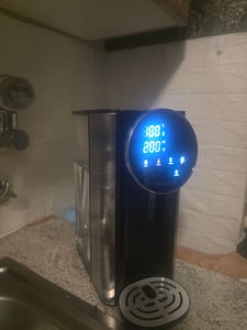 Sommertal HW400 Heißwasserspender Businessline, XXL Version mit abnehmbaren 4L Tank, instant heißes Wasser 45-100°C, Touchdisplay, Babynahrung Kunden-Foto 1