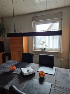 ZMH LED závesná lampa jedálenský stôl závesná lampa obývacia izba čierna jedálenská stolová lampa stmievateľná s diaľkovým ovládaním moderný dizajn závesná lampa výškovo nastaviteľná kancelária Fotografia od zákazníka č. 1