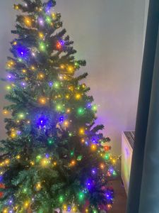 COSTWAY 180cm LED Künstlicher Weihnachtsbaum mit 1000 PVC Spitzen, 350 LED, 11 Lichtmodi, 5 Farbwechsel & Metallständer Tannenbaum Christbaum Grün Kunden-Foto 3