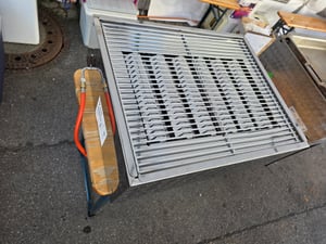 BBQ-Toro Edelstahl Gastrobräter 3-flammig, 64 x 52 x 27 cm, Gastrogasgrill, Wurstbrater, Tisch grill Kunden-Foto 1