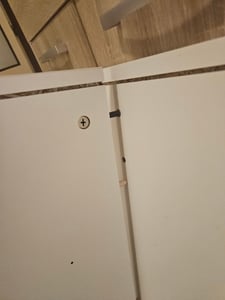 Commode met verschoningstafel, babycommode van hout met verschoningselement, 3 lades, 1 deur, 100 cm hoog, wit. Afmetingen verschoningstafel: 113 x 100 cm Klantenfoto 3