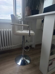 SONGMICS sada 2 barových židlí v imitaci kůže, výškově nastavitelné, otočné o 360° Fotografie od zákazníka č. 1