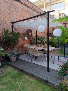 Blumfeldt Pergola: Robuster Gartenpavillon 3x3 m, wasserdicht & winterfest, mit Jalousien, pulverbeschichteter Stahlrahmen, PA-beschichtetes Polyesterdach. Kunden-Foto 1