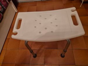 ACXIN Medical sprchová stolička sprchová stolička sprchová pomôcka sprchové sedadlo, kúpeľňové sedadlo z hliníka a HDPE výškovo nastaviteľné s protišmykovou úpravou (obdĺžniková sprchová stolička) Fotografia od zákazníka č. 1