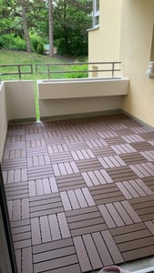 LZQ 44 Stück 30x30cm WPC Fliese, 6qm Balkonfliesen Klickfliese Garten Terrassenfliesen Balkon, Grau Kunden-Foto 2