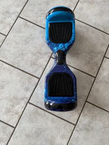 ROBWAY W1 Hoverboard | Elektroroller 700 Watt - 6,5 Zoll - 15 km/h - Bluetooth - LEDs - Soundeffekt - Smart Elektro Scooter - Jugendliche & Erwachsene Kunden-Foto 1