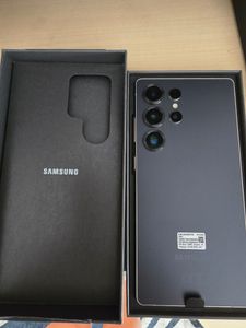 Samsung Galaxy S25 Ultra , 17,5 cm (6.9"), 12 GB, 256 GB, 200 MP, Android 15, Blau, Silber Kunden-Foto 2