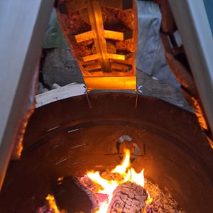 karpal 2er-Set Flammlachsbrett Raeucherbrett Flammlachsbretter mit neigbare Edelstahl Halterungen fuer Feuerschalen, BBQ Grill, Outdoor Grill Kunden-Foto 1