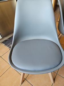 Set di 4 sedie per sala da pranzo ALBATROS AARHUS, bianco - gambe in legno massiccio di faggio, design scandinavo retrò, comoda sedia a guscio - elegante sedia da cucina, sedia da sala da pranzo per tavolo da pranzo Foto del cliente 2