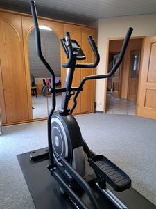 MAXXUS Crosstrainer CX 4.3f - Klappbar, 26 kg Schwungmasse, Magnetbremssystem, 16 Widerstandsstufen, 12 Trainingsprogramme, mit Tablethalterung - Ellipsentrainer fur Zuhause, Elliptisch Heimtrainer Kunden-Foto 1