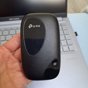TP-Link M7000 - Mobiler Hotspot - 4G LTE - 150 Mbps - 802,11b/g/n (M7000) Foto del cliente 1