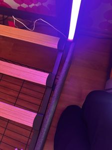 CDGlobal letto imbottito 140x200cm con USB e prese, letto per ragazzi letto matrimoniale con 4 cassetti, letto contenitore letto in legno massiccio con LED/tipo C e rete a doghe, lino, grigio Foto del cliente 4