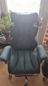 COMHOMA Bürostuhl Gaming Stuhl, Gamer Stuhl, Ergonomischer Bürostuhl mit Fußstütze, höhenverstellbar, Schreibtischstuhl, Chefsessel, schwarz-Kunstleder Kunden-Foto 4