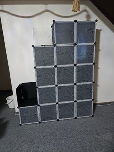 Schöner Schrank für Kindersachen