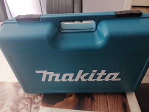 Přepravní kufr Makita ( 824985-4 ) pro úhlovou brusku 9554HN a NB / 9555NB / 9558HNR / GA4530 / GA5030/R Fotografie od zákazníka č. 2
