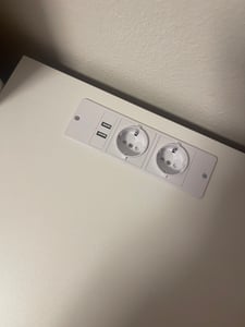 Noční stolek VASAGLE, sada 2 kusů, boční stolek, 3 zásuvky, zkosené hrany, 2 zásuvky, 2 porty USB Fotografie od zákazníka č. 3