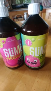 Belissia Slush Eis Sirup 1000ml Konzentrat | Erdbeer Geschmack | sehr ergiebig in knalligen Farben (1:5) für bis zu 6 Liter | Glycerin frei Kunden-Foto 3