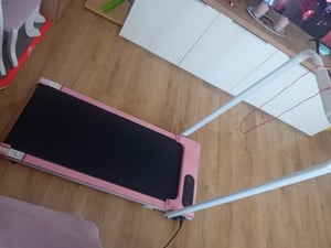 Klappbares Laufbänder – 3-in-1-Laufband mit 7 % Steigung – Walking Pad 1–8 km/h einstellbar – Lauffläche 38,5 x 90 cm - 2.5 ps Laufpad bis 130 kg Kunden-Foto 5