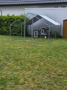 Kurník 2,5 x 2 x 2 m, kurník, klec pro drobná zvířata, výběh, výběh pro drobná zvířata, voliéra, venkovní výběh, klec pro slepice, drůbežárna, pozinkovaná ocel se střechou Fotografie od zákazníka č. 4