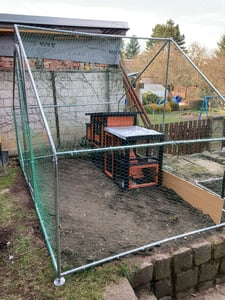 Hühnerstall 3x3x2m Hühnerhaus Kleintierstall Freilaufgehege Kleintiergehege Voliere Freigehege Hühnerkäfig Geflügelstall Verzinkter Kunden-Foto 13