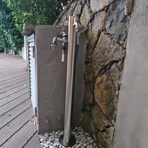 Colonna d'acqua da 93 cm, in acciaio inossidabile, diametro di circa 6,3 cm, resistente al gelo, con 2 raccordi per rubinetti Foto del cliente 1