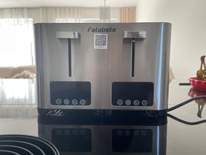 FATABETA Toaster Toaster 4 Scheiben, mit Brötchenaufsatz & 2 Staubschutzdeckeln 4 kurze Schlitze, für 4 Scheiben, 1500 W, LED-Display, Touchscreen, 7 Stufen, Auftauen & Aufwärmen, Edelstahl Kunden-Foto 2