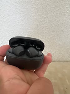 JBL Wave 200 TWS True-Wireless In-Ear Bluetooth-Kopfhörer - Schwarz Kunden-Foto 2