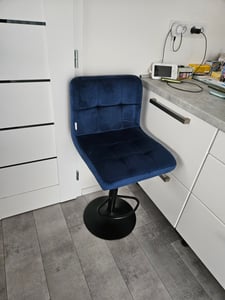 ML-Design 4er Set Barhocker Tresenhocker 360° drehbar, Gepolsterter Barstuhl mit Rückenlehne und Fußstütze, 63-83 cm Kunden-Foto 1