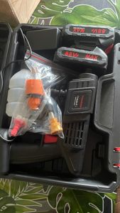 Akku Hochdruckreiniger, 3000mAh Akku-tragbare Hochdruckreinigungsmaschine, KFZ-Reiniger mit 2 Akkus, 5m Schlauch, zur Autos, Gärten und Lagern Kunden-Foto 9