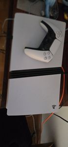 Sony Playstation 5 Pro, PlayStation 5 Pro, Čierna, Biela, 120 Hz, SSD, 2 TB, 10,100,1000 Mbit/s Fotografia od zákazníka č. 1