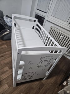 Łóżeczko dziecięce Ted 60x120 cm z barierką i szufladą – przekształcane w tapczanik (bez materaca) Zdjęcie produktu od klienta nr 1