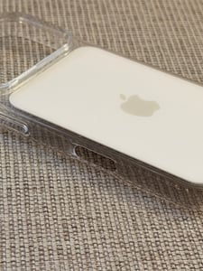 Apple MGFP4ZM/A, Cover, Apple, iPhone 17 Pro Max, 17,5 cm (6.9"), Dunkelblau Kunden-Foto 4