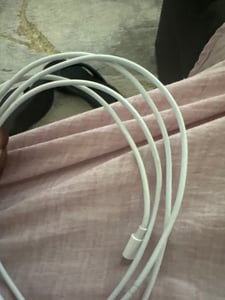 Original Apple iPad und Mac 20W Ladegerät + 2m USB‑C auf USB-C Ladekabel Kunden-Foto 2