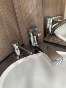 CECIPA Einbau-Seifenspender, Spülbecken-Wasserspender, Küche, Spülmittelspender, 300 ml, Edelstahl Kunden-Foto 1