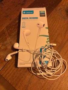 Kabelkopfhörer Lightning / Typ C / 3,5 Klinke Aux In-Ear mit Mikrofon & Lautstärketasten – Klinke / 3.5 Aux Kunden-Foto 8