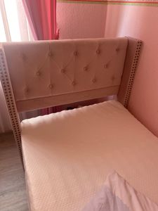 okwish Polsterbett Doppelbett 180×200cm mit Lattenrost und Kopfteil, Knopfpolsterung, Nietenpolsterung, Samt, Grau,Ohne Matratze Kunden-Foto 6