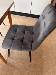 DEULINE Esszimmerstühle Essstühle Samtbezug Polsterstuhl Stühle Esszimmer Stuhl Milano 4er-Set GRAU 521252 Kunden-Foto 11