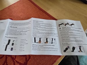 Elektrische Grillbürste 2600mAh 3einstellbare Geschwindigkeit BBQ Grillbürste, 180°Einstellbar, Edelstahl Drehbürstenkopf Grillbürste Reinigungsbürste Kunden-Foto 2
