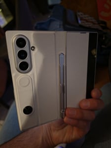 Pour Samsung Galaxy Z Fold7 5G GKK Housse à rabat intégrée avec porte-stylo en carbone Photo du client 1